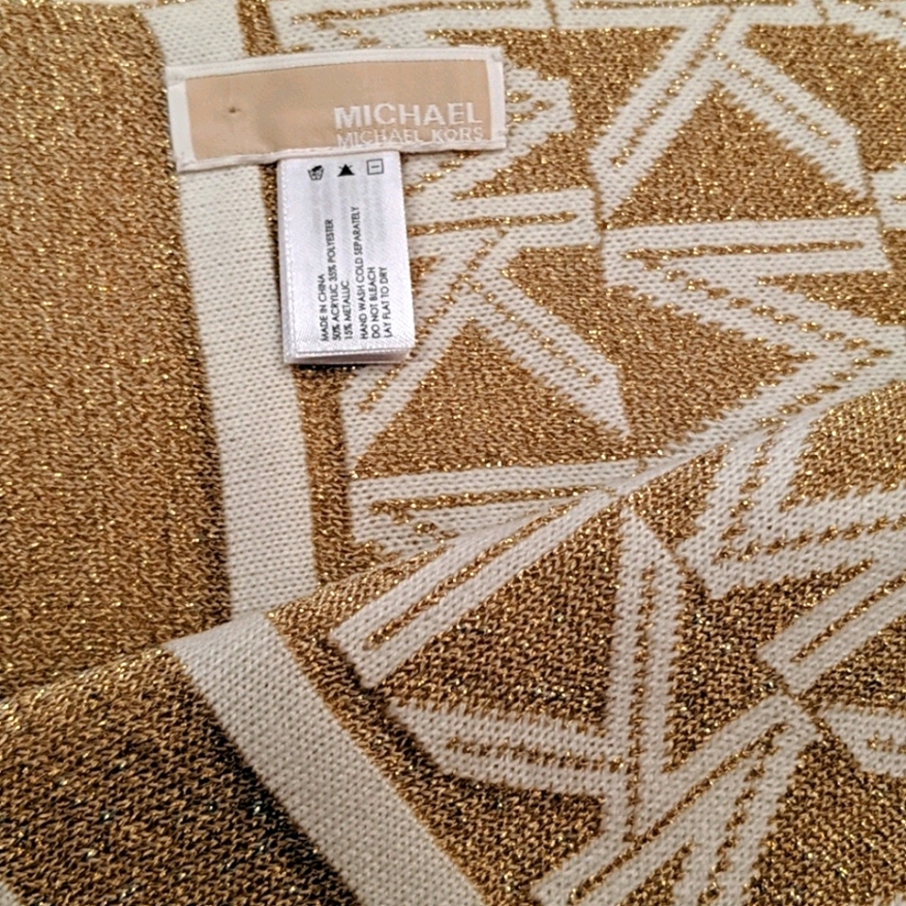 🧣MICHAEL KORS Gold Sparkle/Cream Logo Scarf - Picture 2 of 4